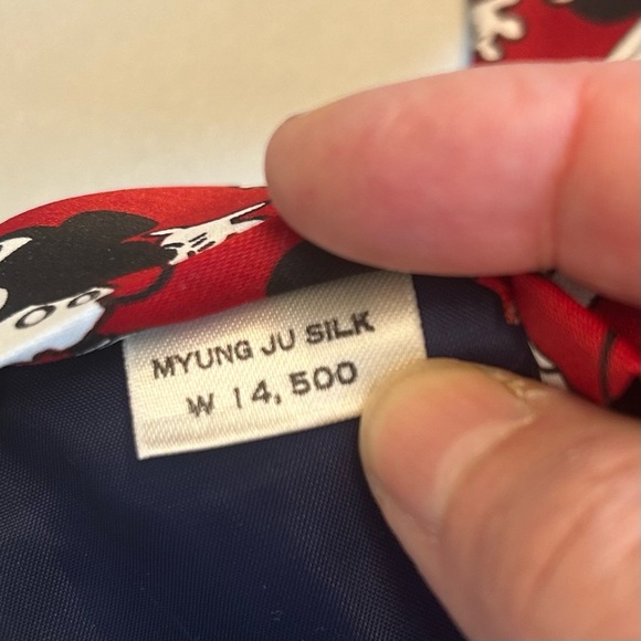 Mercedes High Fashion Vintage  Mickey Mouse Red Silk Tie for Men - Picture 5 of 5